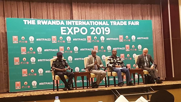 Abayobozi batandukanye baganiriye n