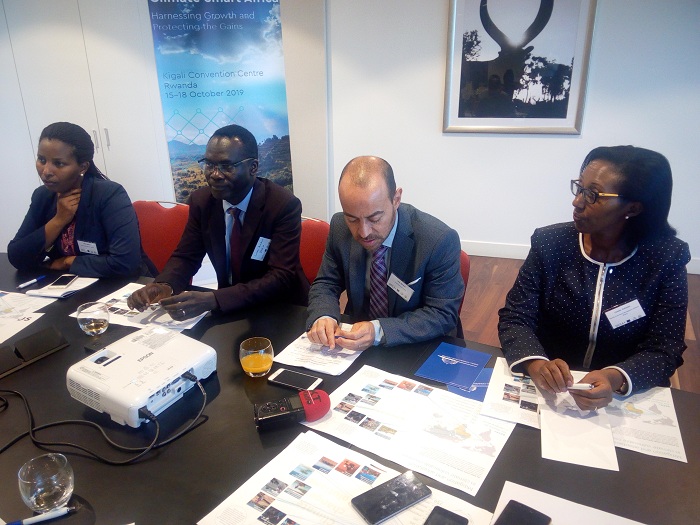 Abayobozi batandukanye baganiriye n'abanyamakuru