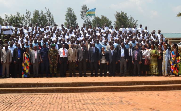 Abayobozi batandukanye bari kumwe n