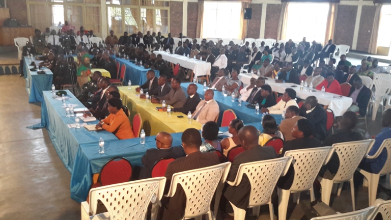 Abayobozi mu nzego zitandukanye bo mu ntara y'amajyaruguru bitabiriye iryo hererekanya 