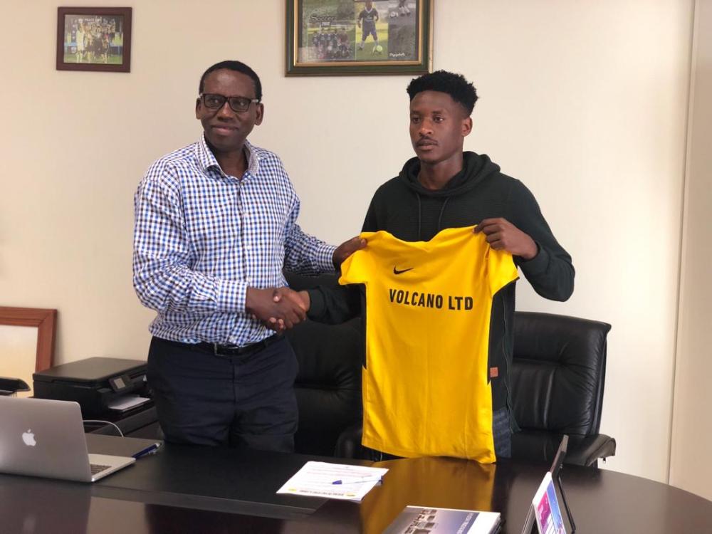 Biramahire Abeddy yasinyiye Mukura VS