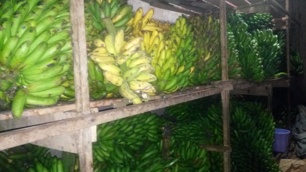 Abenga urwagwa rupfundikiye bavuga ko bakibangamirwa n'abenga izitujuje ubuziranenge 