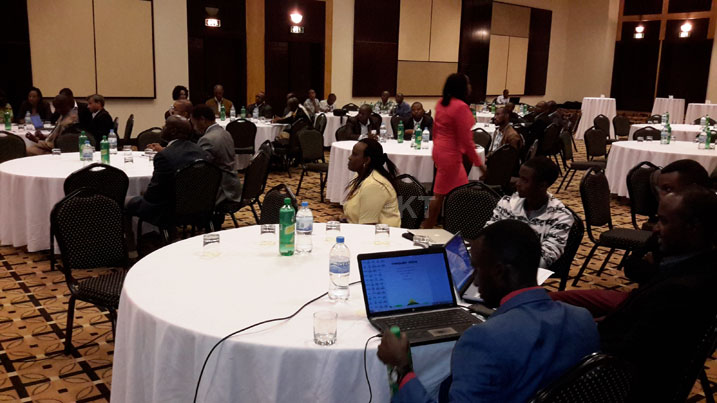 Abitabiriye umuhango wo guhemba urubyiruko rwahimbye gahunda zifasha abaturage mu miyoborere myiza. 