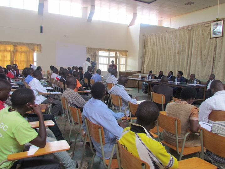 Abitabiriye inama yateguwe na Minisitiri Kanimba.