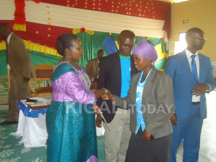 Abize bakuze bahawe impamyabushobozi.