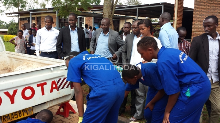 Abize gukanika imodoka nabo bagaragaje ko ubumenyingiro bafite, biteguye kububyaza umusaruro.