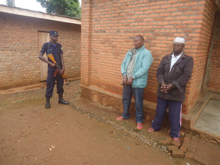 Abo bagabo nibo bakekwaho guha ruswa abapolisi.