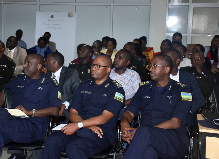 Abo mu nzego z'umutekano ni bamwe mu bitabiriye icyo kiganiro