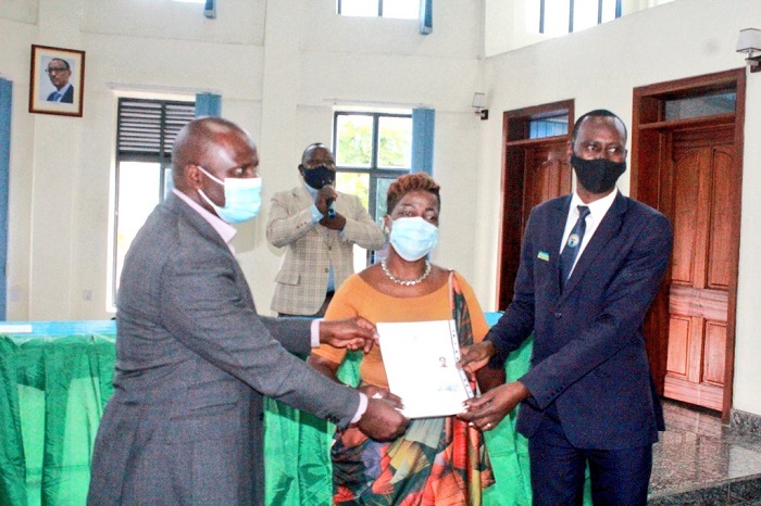 Salukondo Mamisa Farud, yashyikirijwe ubwenegihugu bw