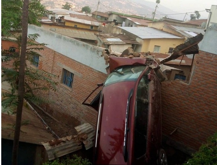 Iyi mpanuka yakomerekeyemo abantu babiri