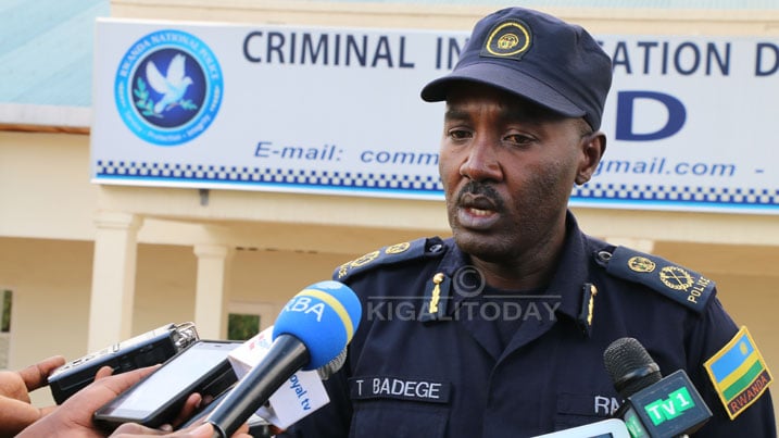 ACP Theos Badege arashima abakomeza gutanga amakuru ku byaha bikorwa