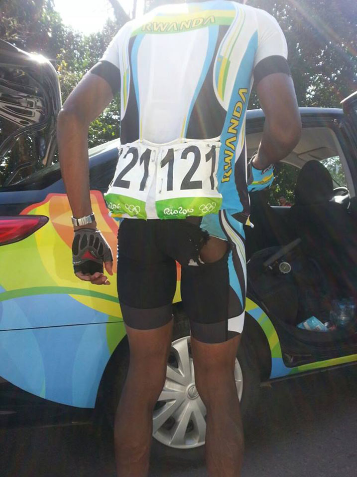 Adrien Niyonshuti igare ryamupfiriyeho nyuma akora impanuka