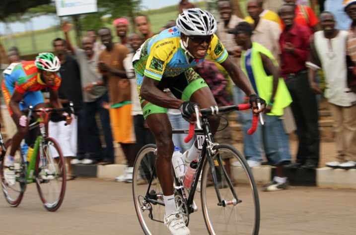 Adrien Niyonshuti ni umwe mu bahabwa amahirwe yo kwegukana iri rushanwa