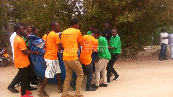 Abagize AERG/GAERG bimuye imibiri 1850 yari ishyinguye nabi muri urwo rwibutso rwa Kinazi