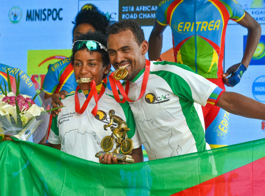 Abavandimwe Debesay Mekseb na mushiki we Debesay Mosana nibo babaye aba mbere mu gusiganwa n'igihe umuntu ku giti cye mu cyiciro cy'abakuru