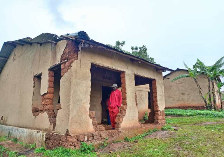 Agaciro ka miliyoni zisaga zirindwi kahawe iyi nzu karakemangwa, kuko iyi ngiyi yubatswe ku butaka bwabo babona itagafite (Ni uku igaragara uyirebeye mu mutwe wayo wo hepfo)