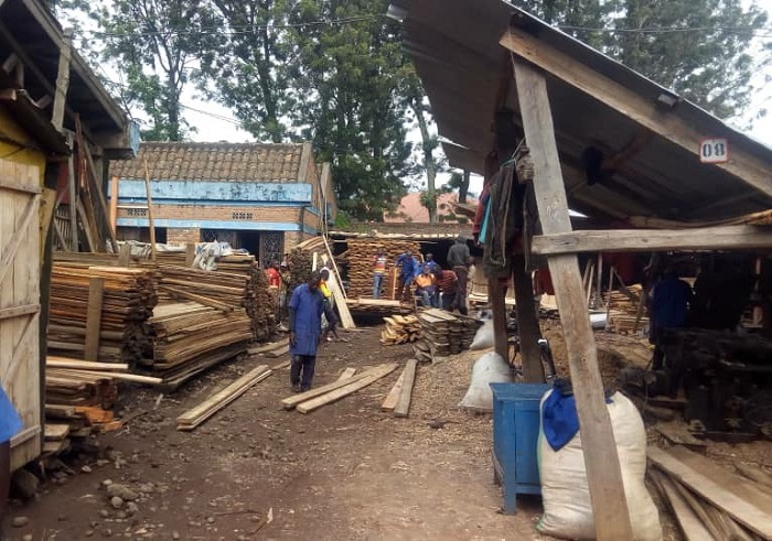 Abakorera mu gakiriro gashaje bifuza kwimurirwa mu gashya gaheruka kuzura