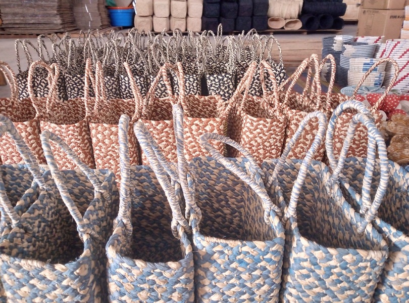 Bimwe mu bibohwa n'Abanyarwanda bigurishwa muri Amerika n'Ikigo All Across Africa