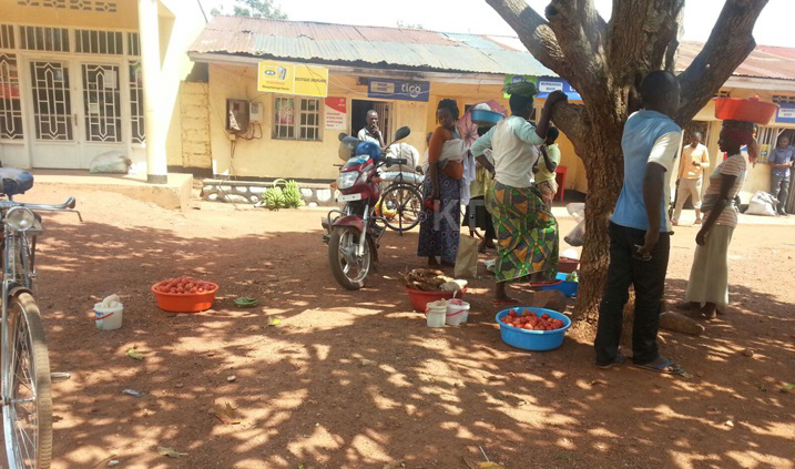 Abacururiza ku gataro bazenguruka mu ngo hakaba n