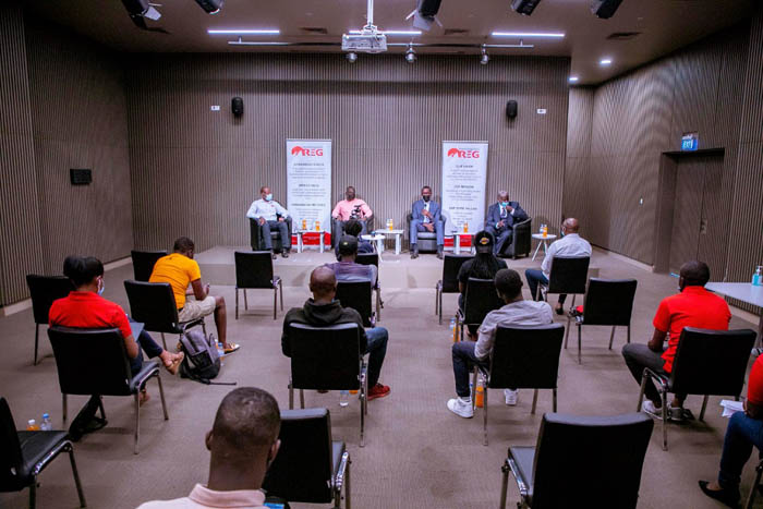 Aha hari mu kiganiro n'itangazamakuru muri 2021 Ubumwe buhinduka REG