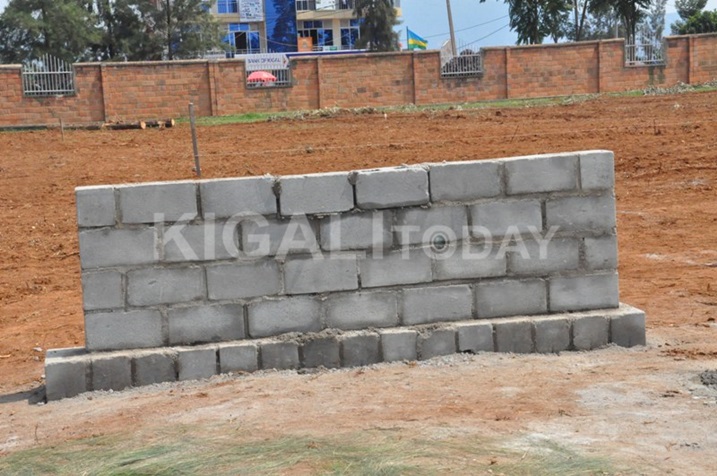 Aha niho bashyize ibuye fatizo bakazahubaka iryo shuri.