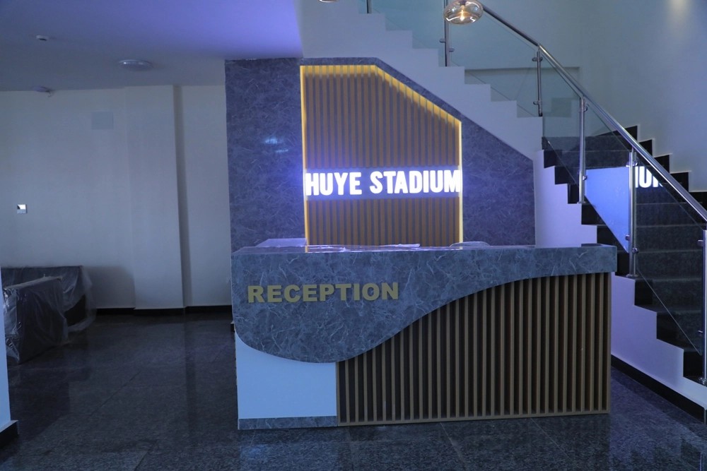 Ahagenewe kwakira abashyitsi binjiira muri Stade