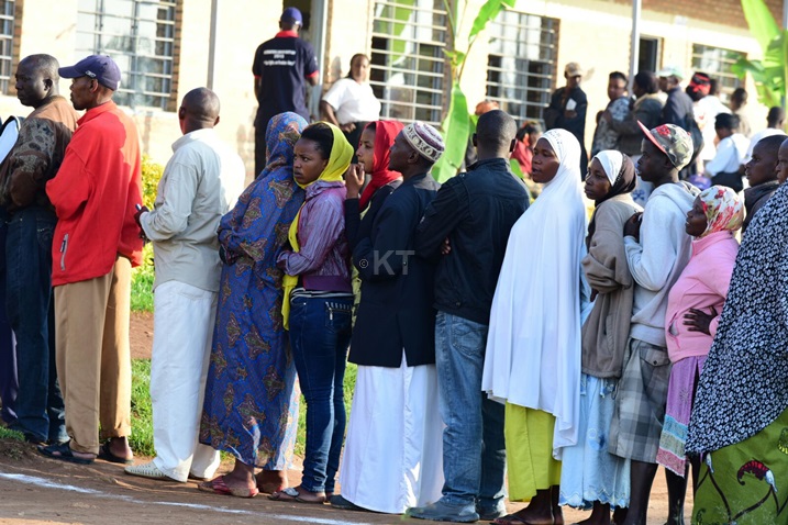 Abaturage bitabiriye Referendum ari benshi.