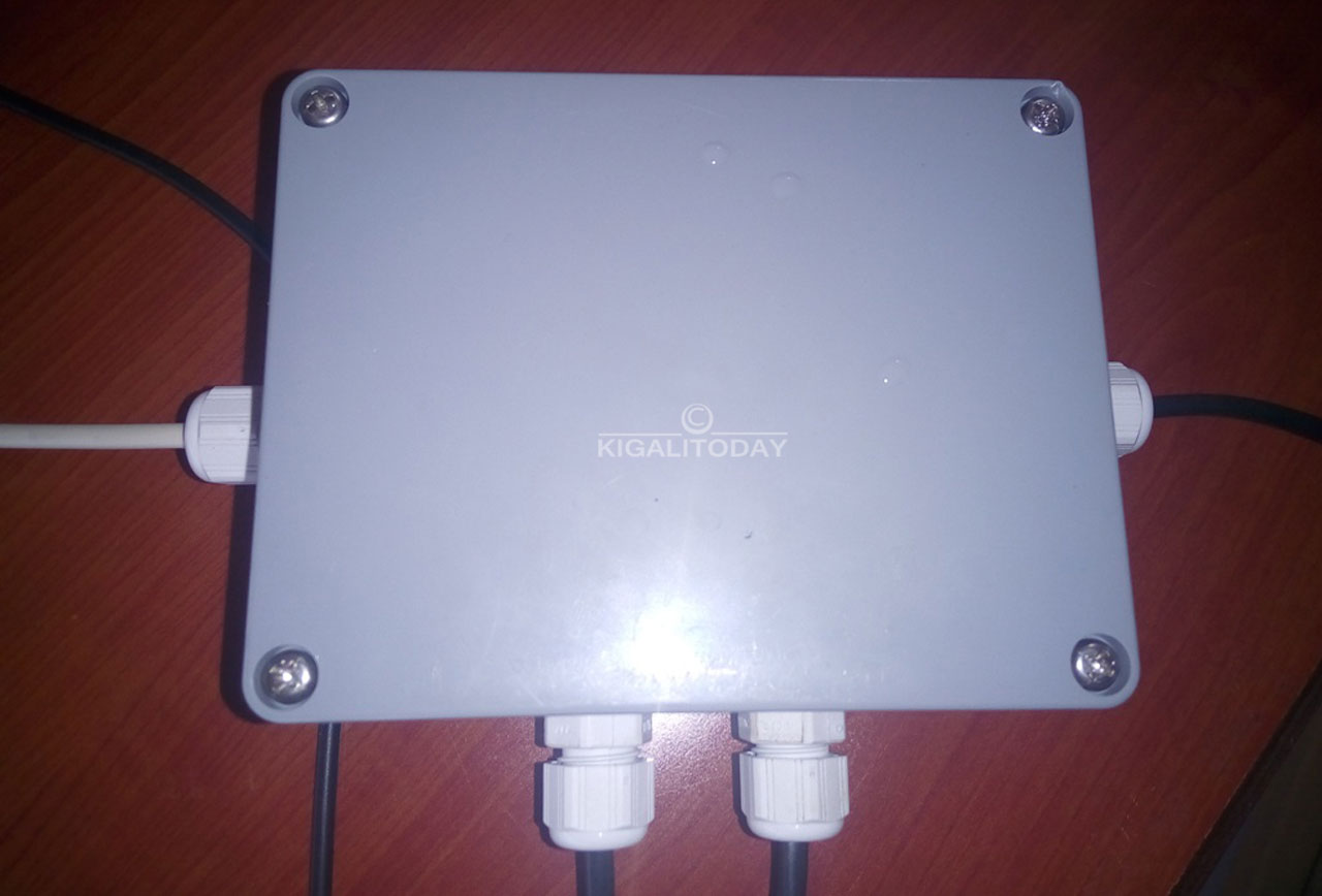 Aka kuma ni ko kagira uruhare mu kumenya ingano y'amazi yashyuhijwe n'icyuma yakoreshejwe kakohereza ubutumwa k'ugakoresha no k'uwagakoze.