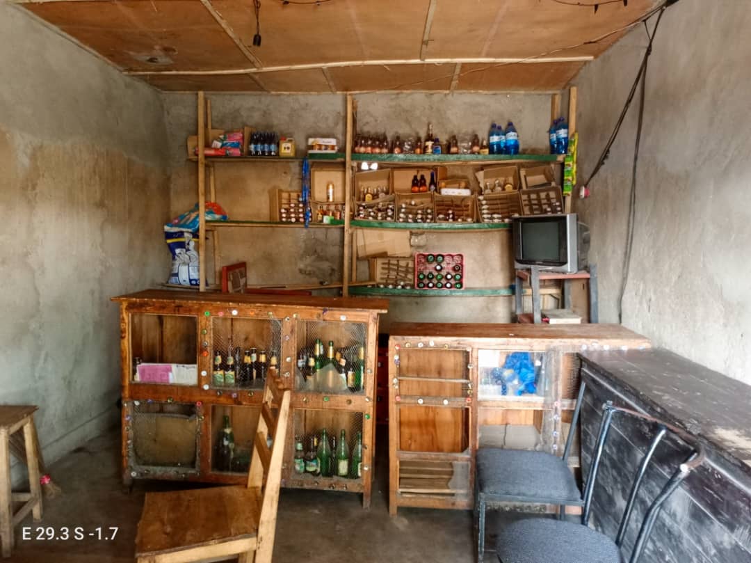 Ngo babanje kuza muri aka kabari batera abaturage ubwoba ngo babereke inzira ijya muri Congo