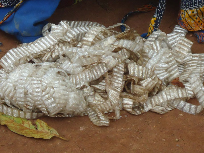 Akabuto kamwe k'iyi sukari ngo gakoza igikombe cy'icyayi.