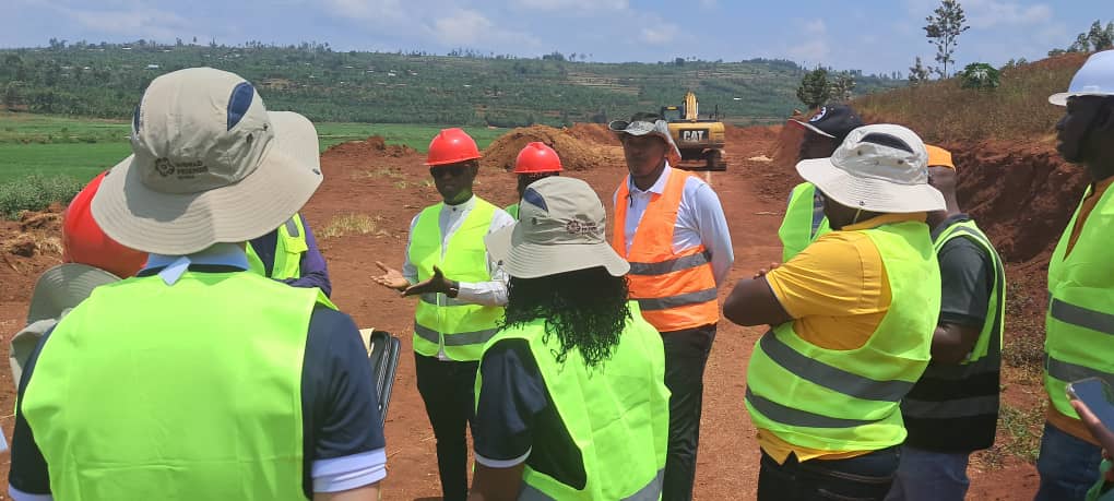 Abakoresha barasabwa guha ibisobanuro abakozi babo