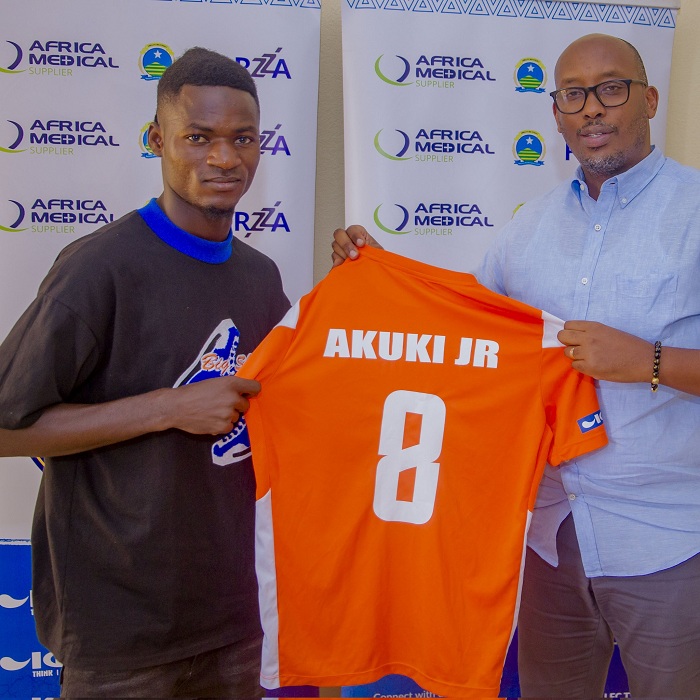 Akuki avuga ko yishimiye gukinira ikipe ikomeye