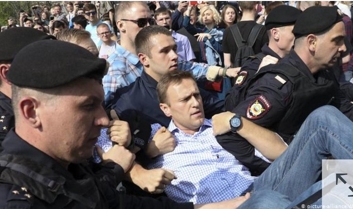 Navalny yafashwe akekwaho kwigwizaho imitungo