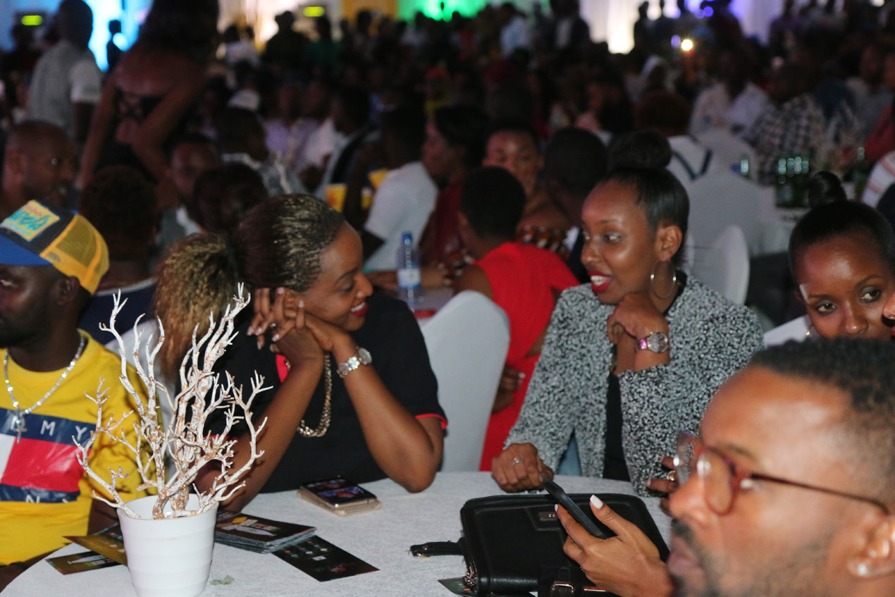 Aline Gahongayire yari yaje gushyigikira abahanzi bagenzi be