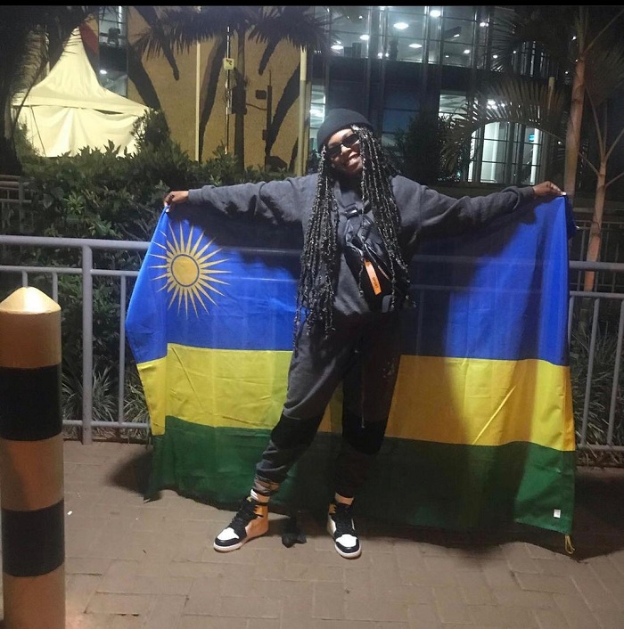 Alyn Sano asaba Abanyarwanda kumushyigikira bamukurikira ku mbuga nkoranyambaga ze