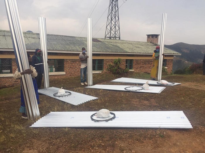 Nyuma yo guhabwa amabati abasenyewe n