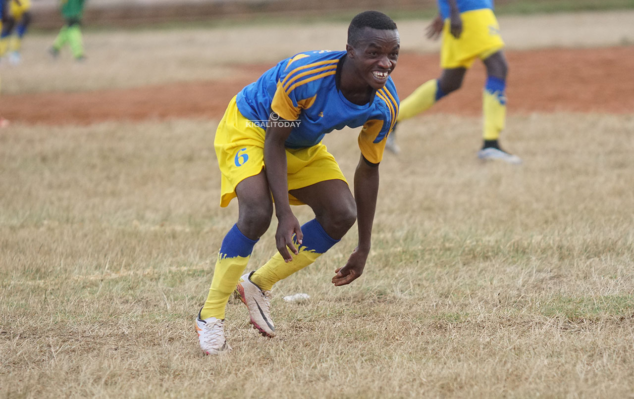 Dusabe Jean Claude uzwi nka Nyakagezi ni we wafunguye amazamu