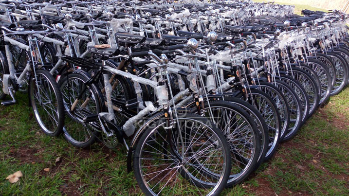 Abunzi b'i Huye bahawe amagare 175 