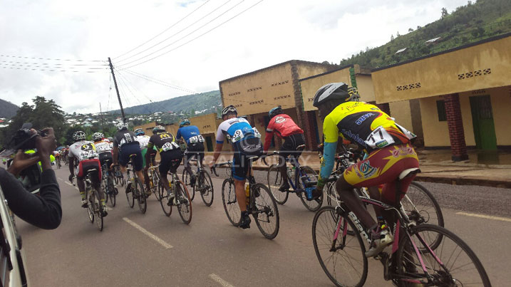 Abasiganwa bakuru bahagurukiye Kigali berekeza Nyagatare naho abakobwa n'abahungu b'ingimbi bahagurukira i Kayonza 