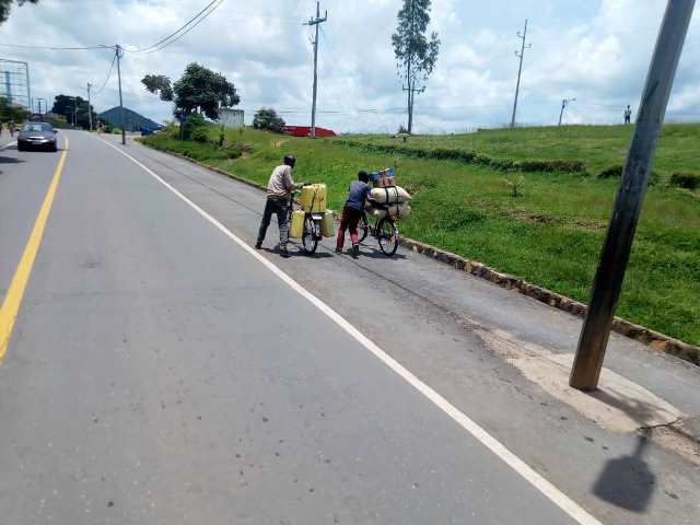 Amagare atwaye ibicuruzwa nta kibazo yagiraga