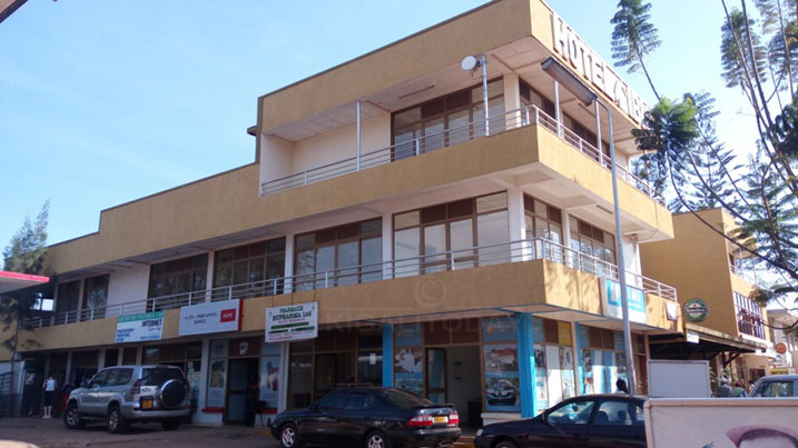 Amagorofa abiri y'inyubako ya Hotel Ibis ntakoreshwa