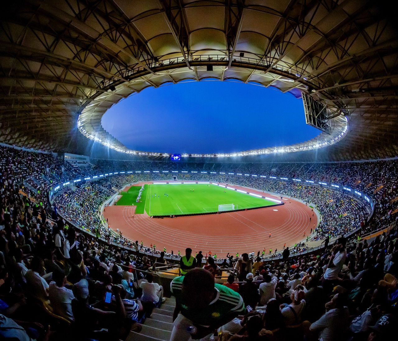 Benshi bari bafite amatsiko yo kugera bwa mbere muri iyi Stade imaze igihe ivugururwa