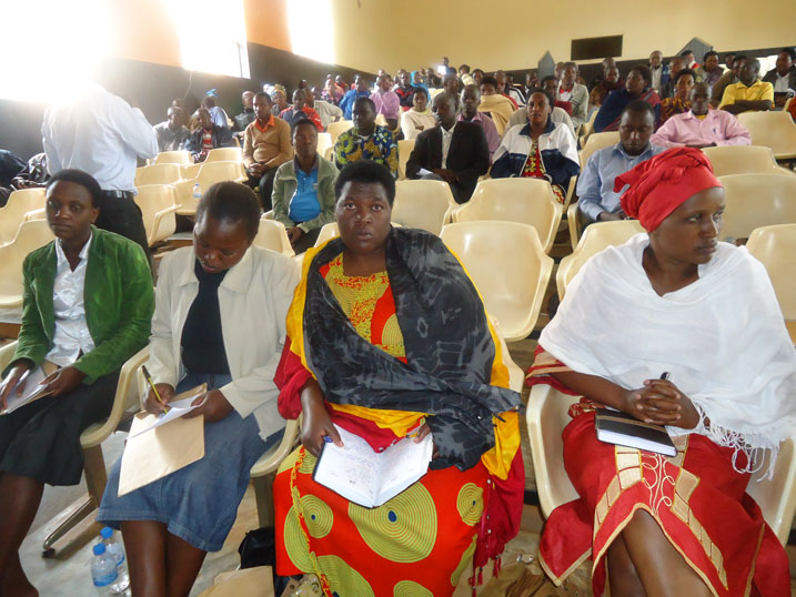 Abahuguwe basabwe kujya kwigisha bagenzi babo bakorana.