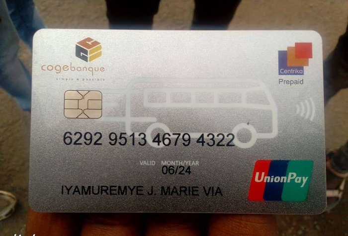 Bashyiriweho amakarita yo kwishyura hakoreshejwe ikoranabuhanga