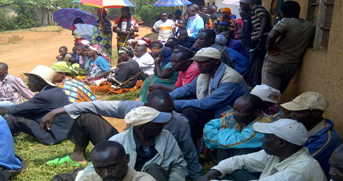 Bamwe mu baturage bari bitabiriye urwo rubanza.