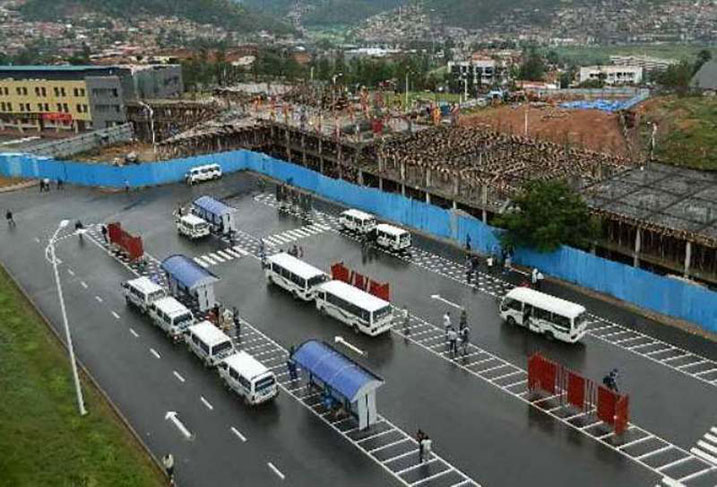 Imodoka zitwara abagenzi zatangiye kuhakorera ku wa mbere tariki ya 23 Werurwe 2015.