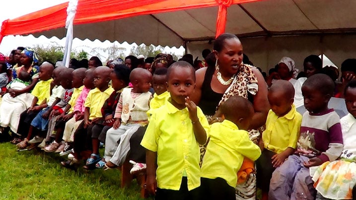 Amashuri mbonezamirire y'umudugudu yatumye bamwe mu bana bagira imirire myiza bakura neza.