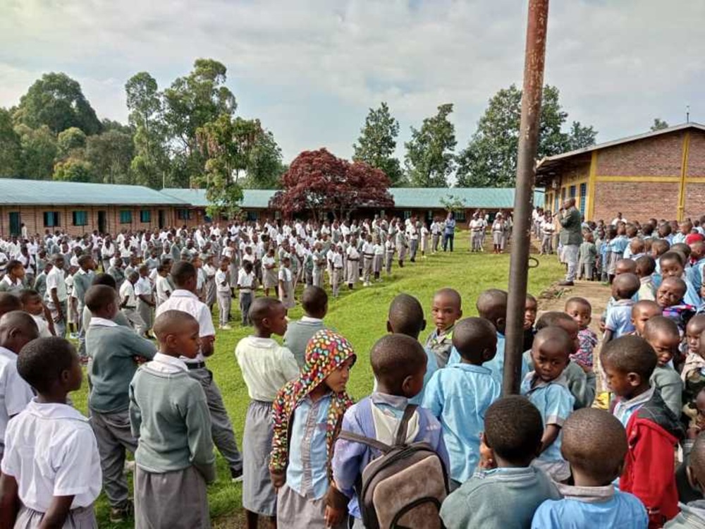 Abana ibihumbi 22 bataye ishuri mu Majyaruguru