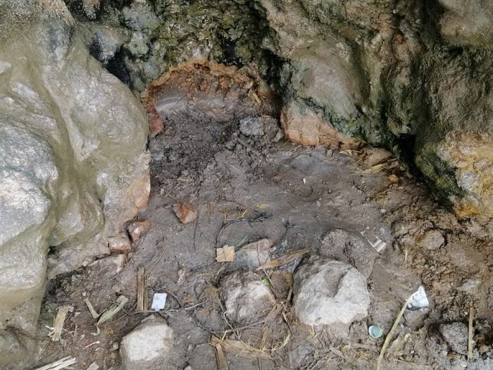 Ahahoze amashyuza hari harumagaye