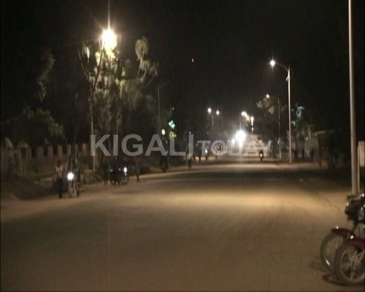 Amatara rusange afasha abakora ingendo za nijoro.